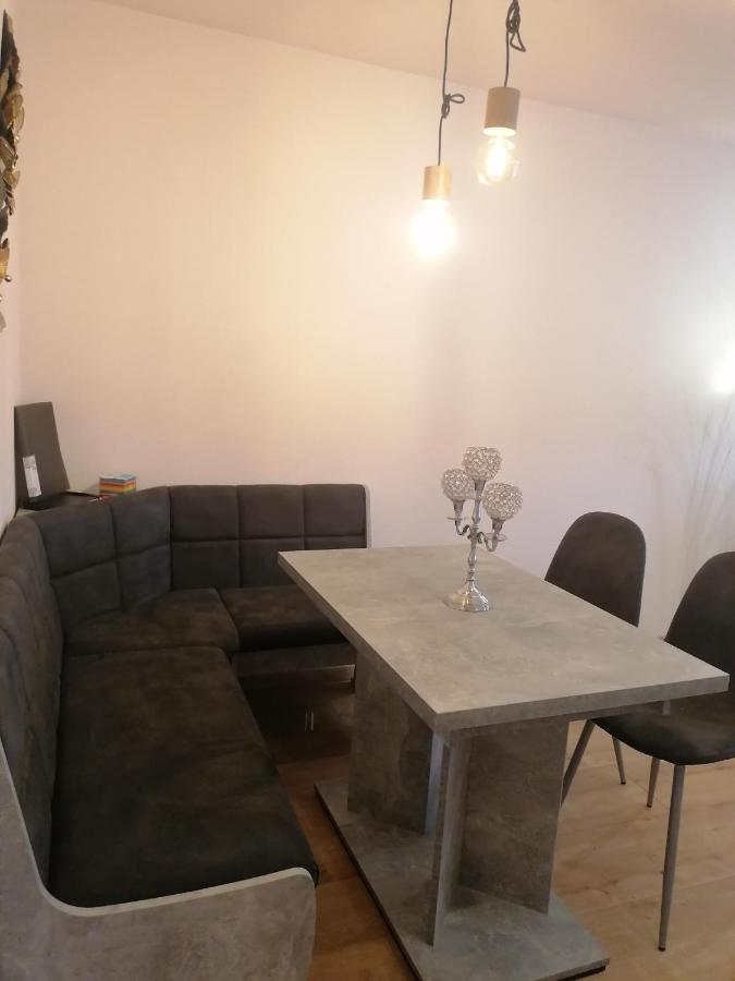 Ferien Und Monteurzimmer Arnadia Grasellenbach Esterno foto